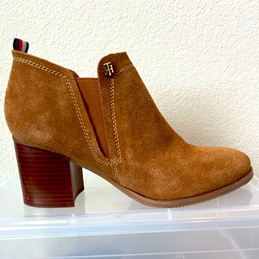 Brown suede ankle bootie slip on